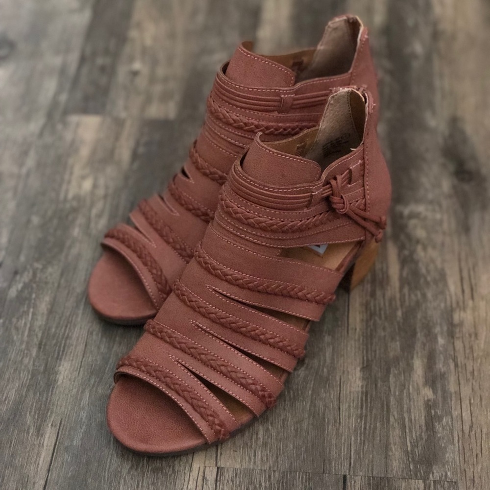 Blush not rated shoes